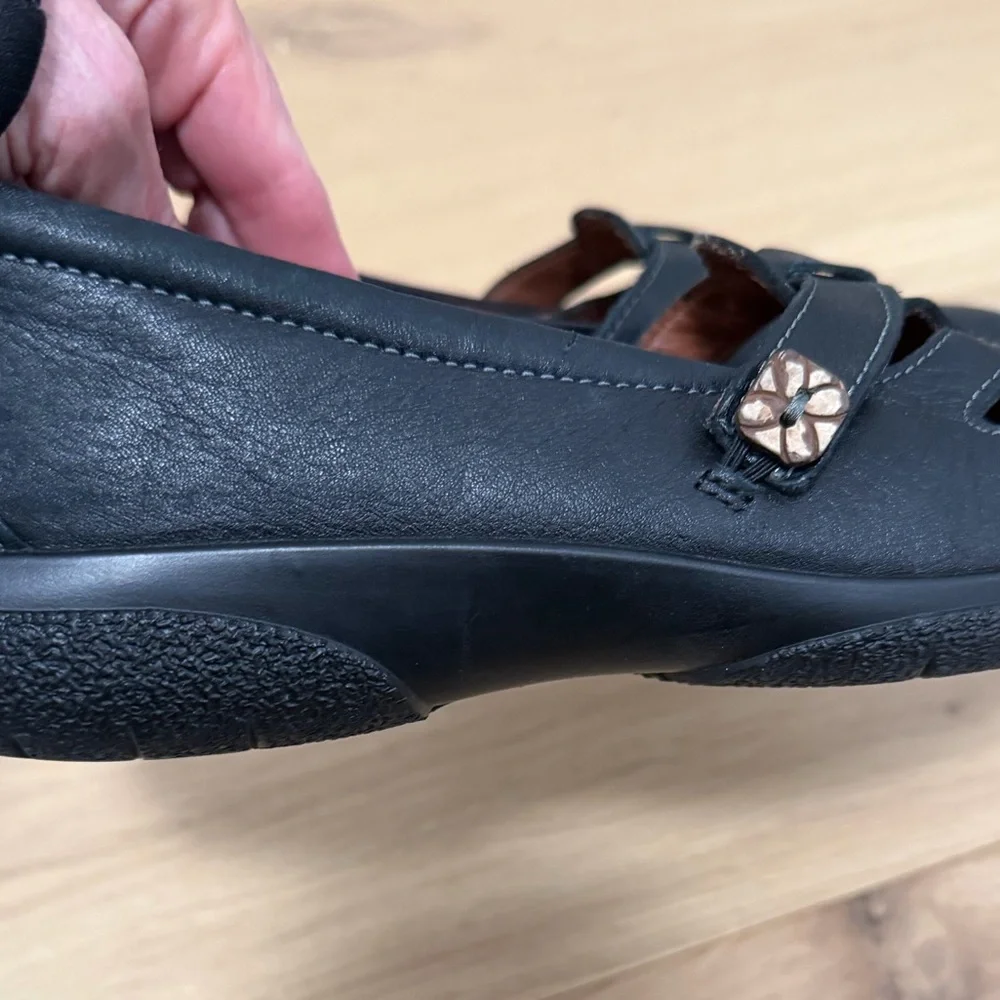 Hotter Black Leather Flats with Cutout Design UK 5 = US 7